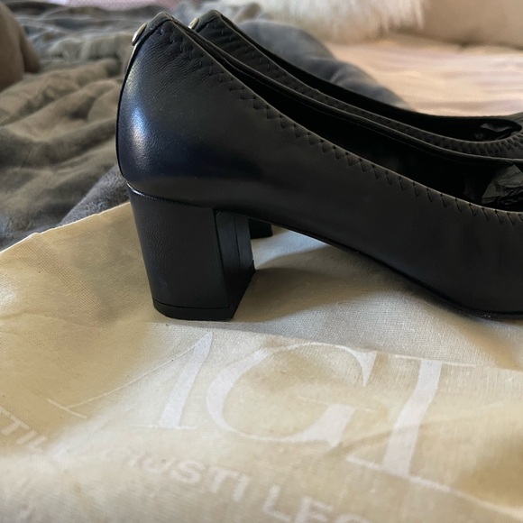 AGL Leather Cap Toe Pump - Picture 3 of 7